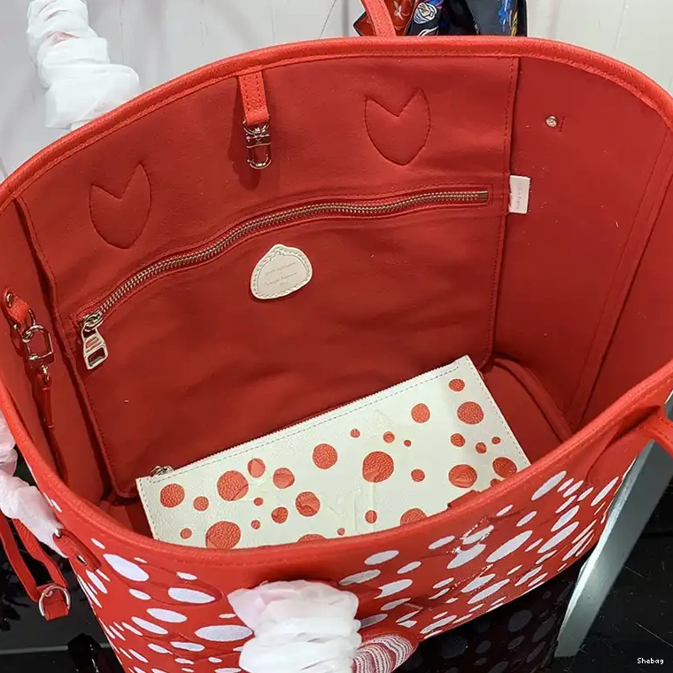2304DJ0021 LV Bag 0727